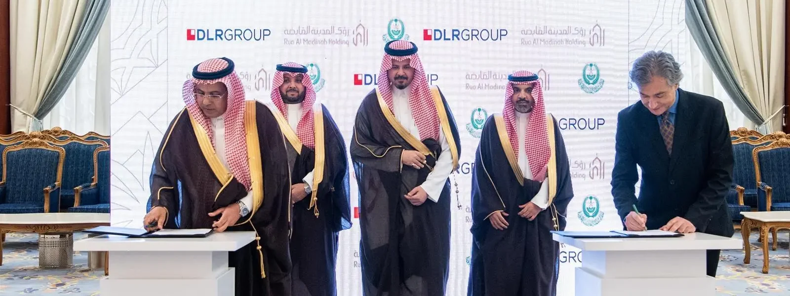 أمير المدينة المنورة يرعى مراسم توقيع عقد تصميم المخطط العام لأرض مشروع “دار الهجرة”