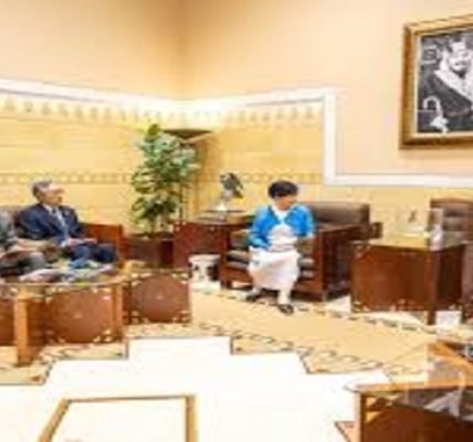 أمير الرياض يستقبل محافظ طوكيو